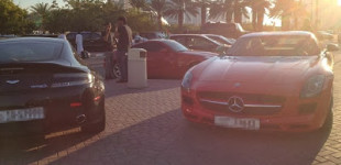 Įspūdingi Dubajaus studentų automobiliai (nuotraukos)