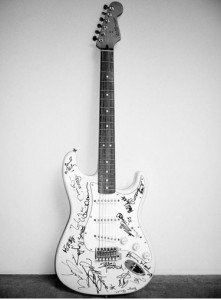 1271823102_tsunami-guitar